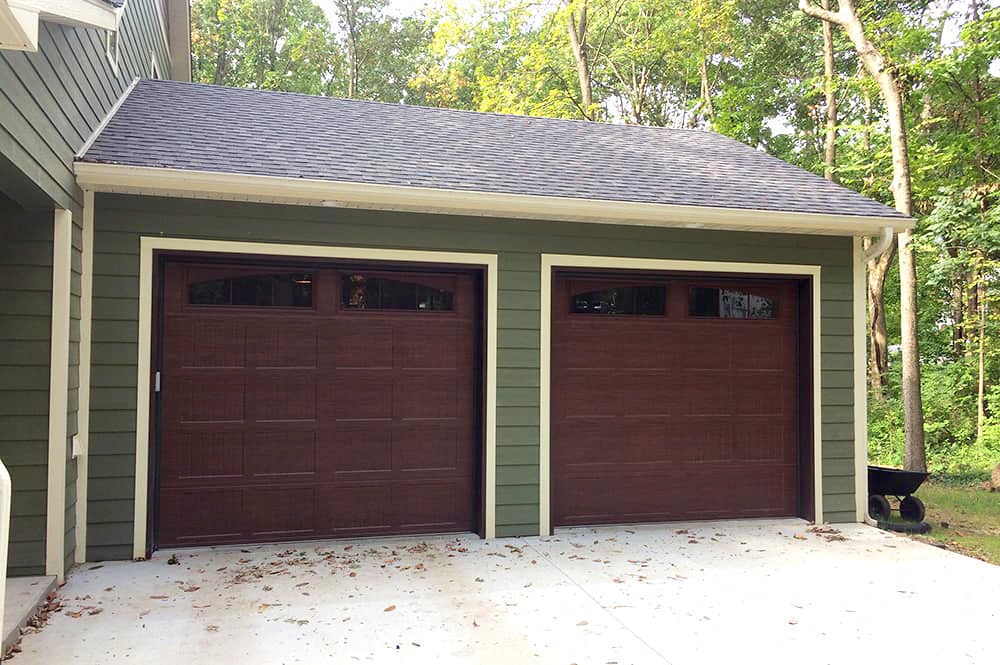 01-garagedoorservices-image Garage Doors